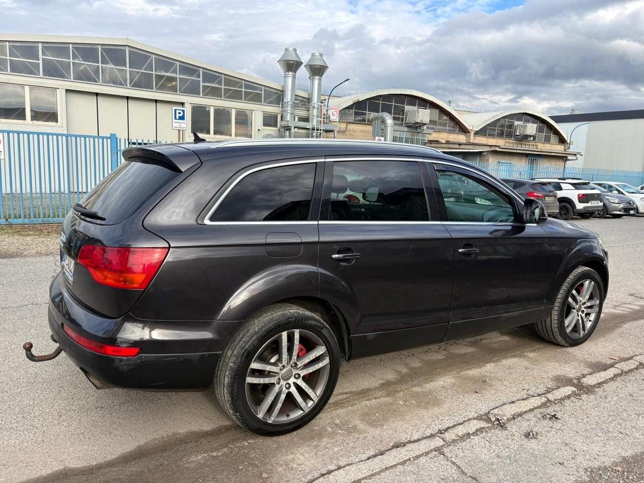 Audi Q7 3.0 V6 TDI 233CV quattro tiptronic 270.000 KM