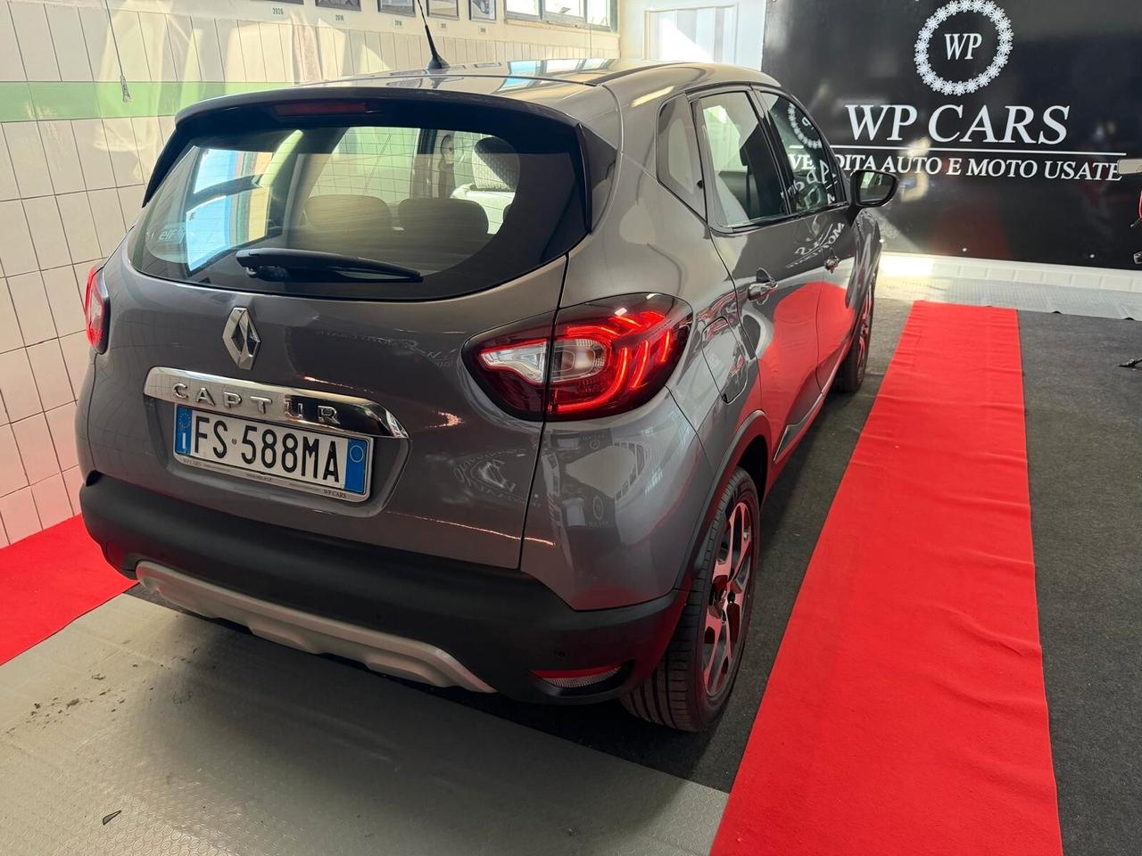 Renault Captur dCi 8V 90 CV EDC Initiale Paris