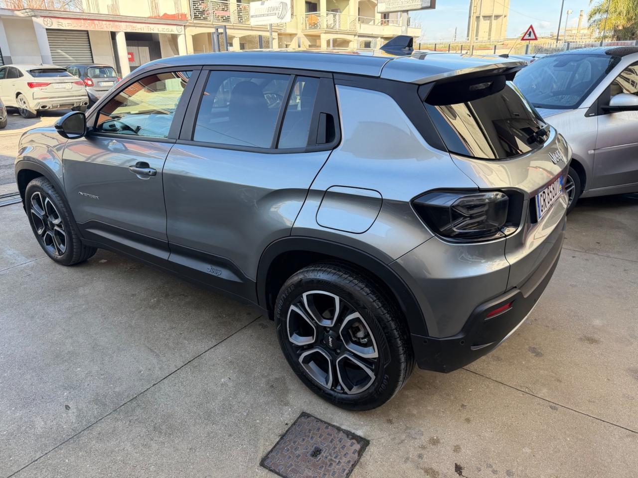 Jeep Avenger 1.2 Turbo 100 CV Summit 1ST EDITION