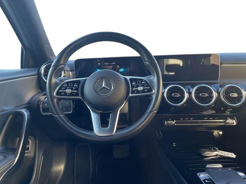 Mercedes-Benz Classe A A 180 d Sport auto