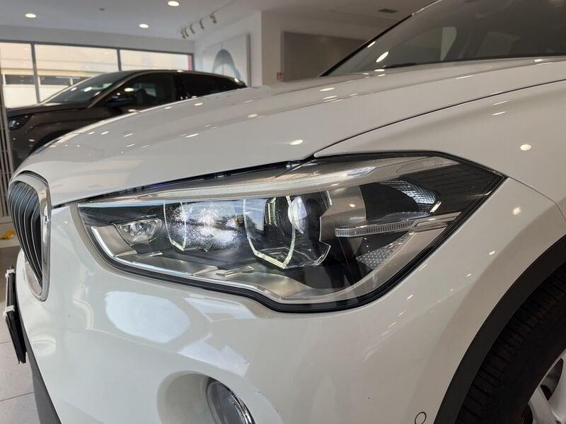 BMW X1 sDrive18d Business *Pelle*Navi*Led*