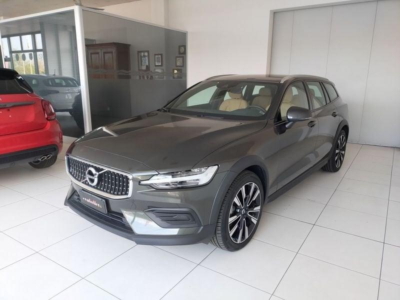 Volvo V60 Cross Country D4 AWD Geartronic Pro