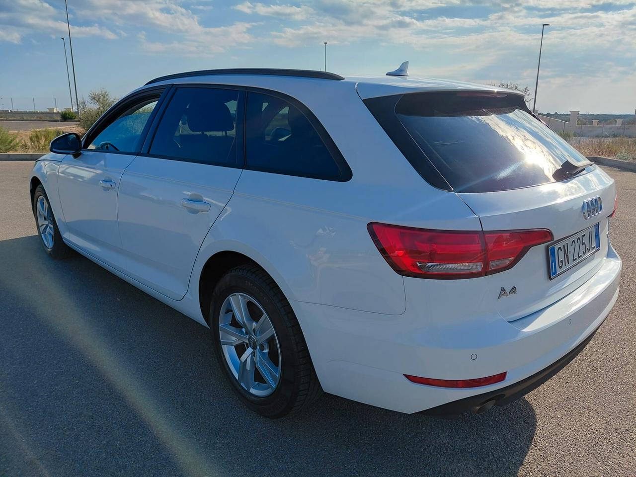 Audi A4 Avant 2.0 TDI 150 CV ultra S tronic