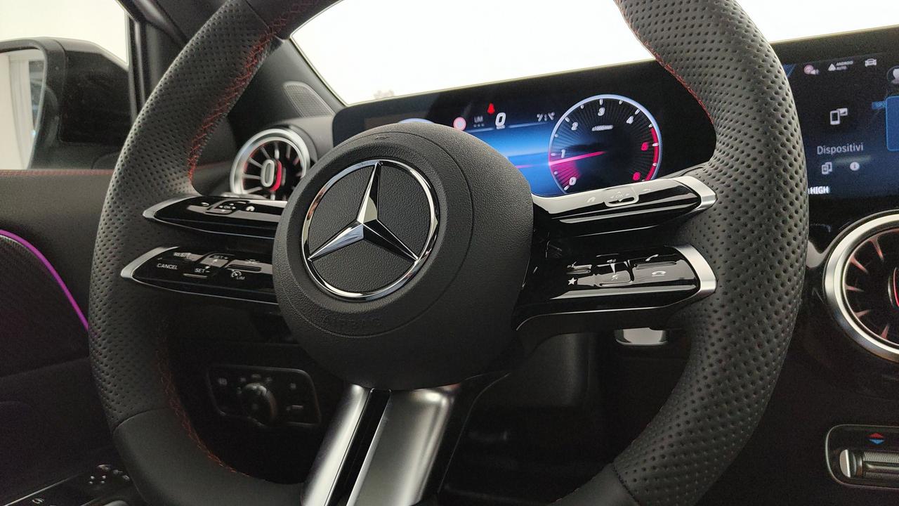 Mercedes-Benz GLA 200 d Automatic 4MATIC