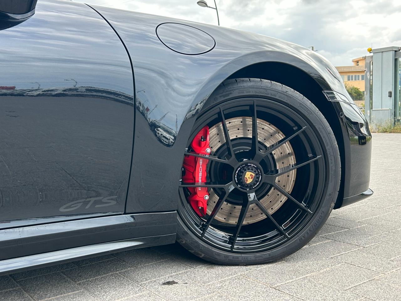 Porsche 992.2 911 Coupe 3.6 Carrera GTS 541 CV auto KM 0
