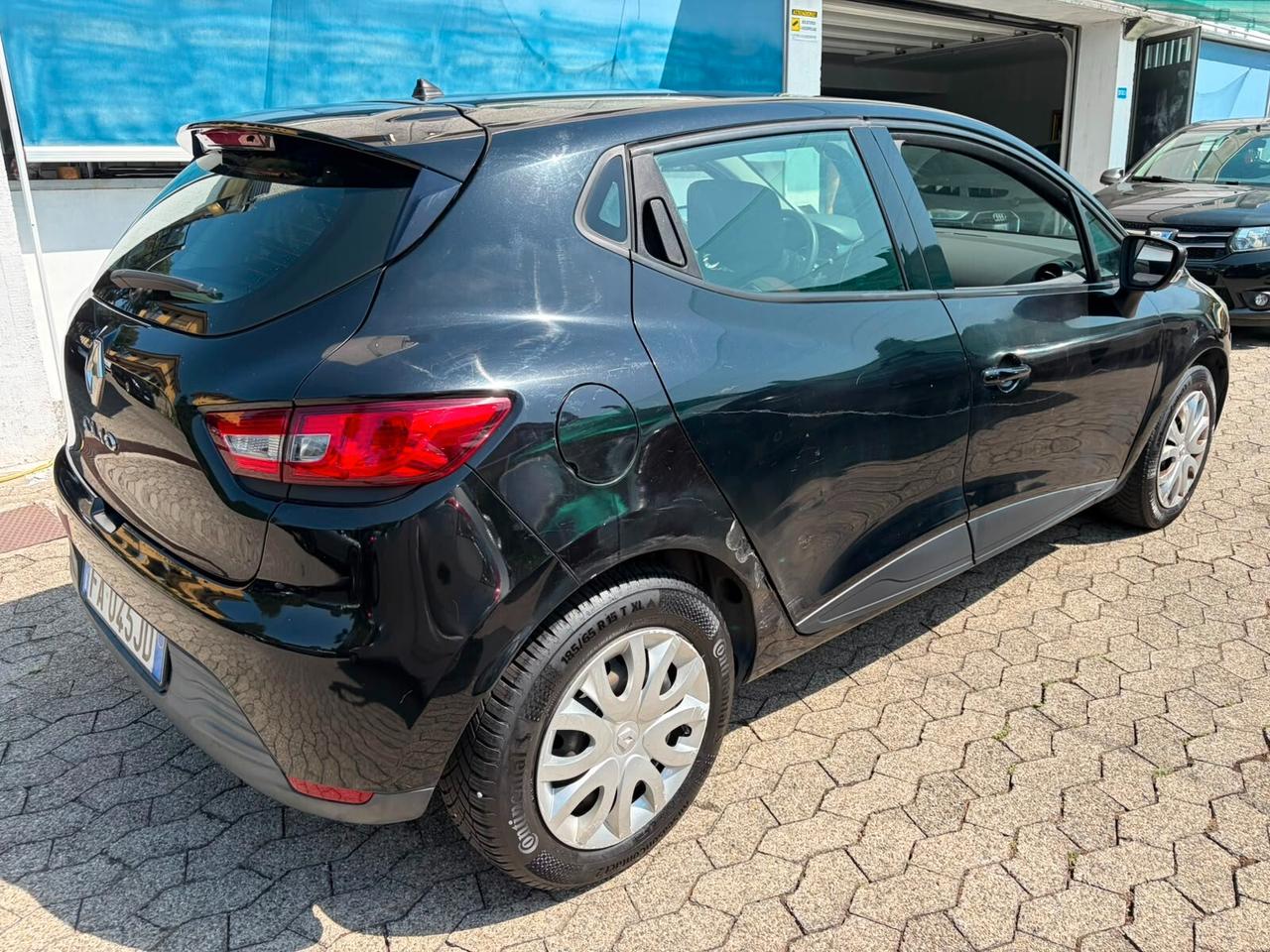 Renault Clio 1.2 75CV 5 porte Wave