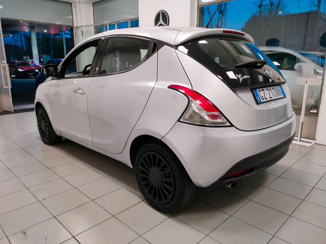 Lancia Ypsilon 1.2 BENZINA 5 PORTE 69 CV