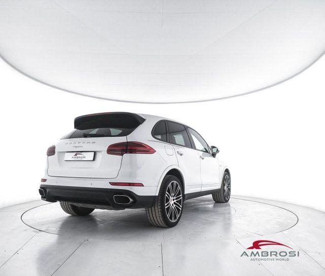 PORSCHE Cayenne 3.0 Diesel - PER OPERATORI DEL SETTORE