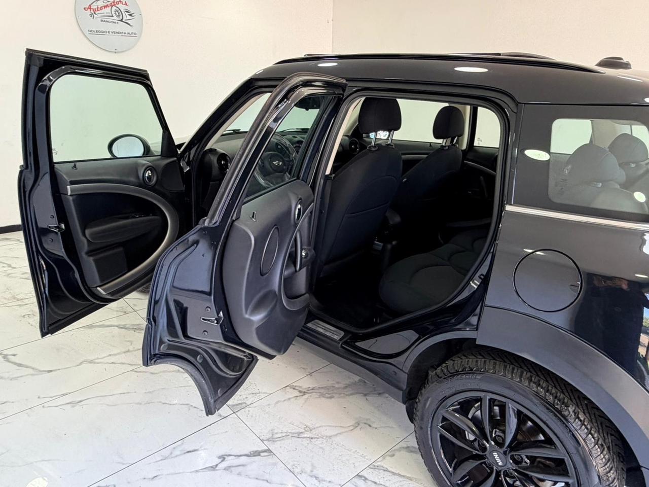 Mini Cooper D Countryman 1.6 Countryman-TETTO-GARANTITA-2016