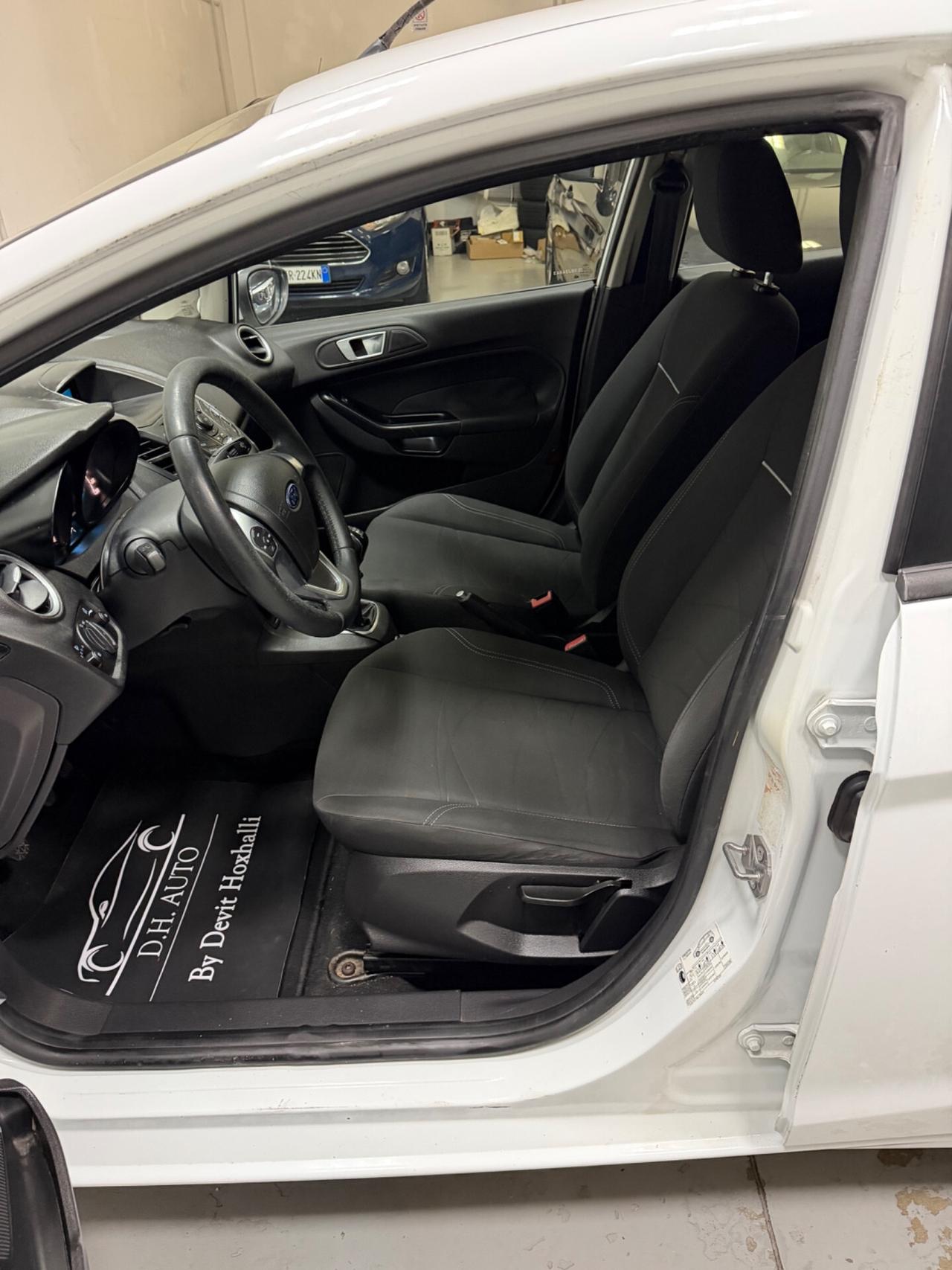 Ford Fiesta 1.4 5p. Bz.- GPL Titanium