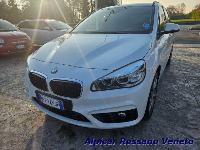 BMW 220 i Active Tourer Luxury autom.
