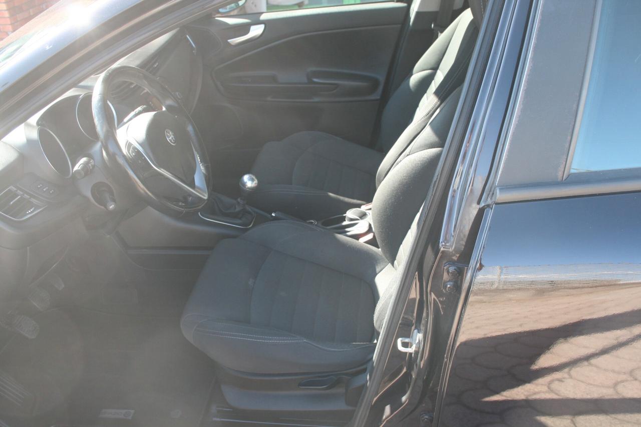 Alfa Romeo Giulietta 1.6 JTDm 120 CV Distinctive.