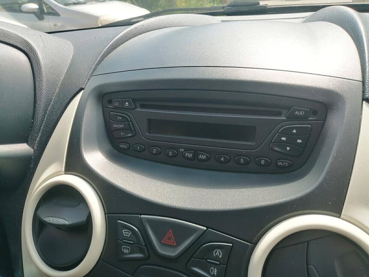 FORD KA 1.2 69CV TITANIUM 2012 EURO5 FULL