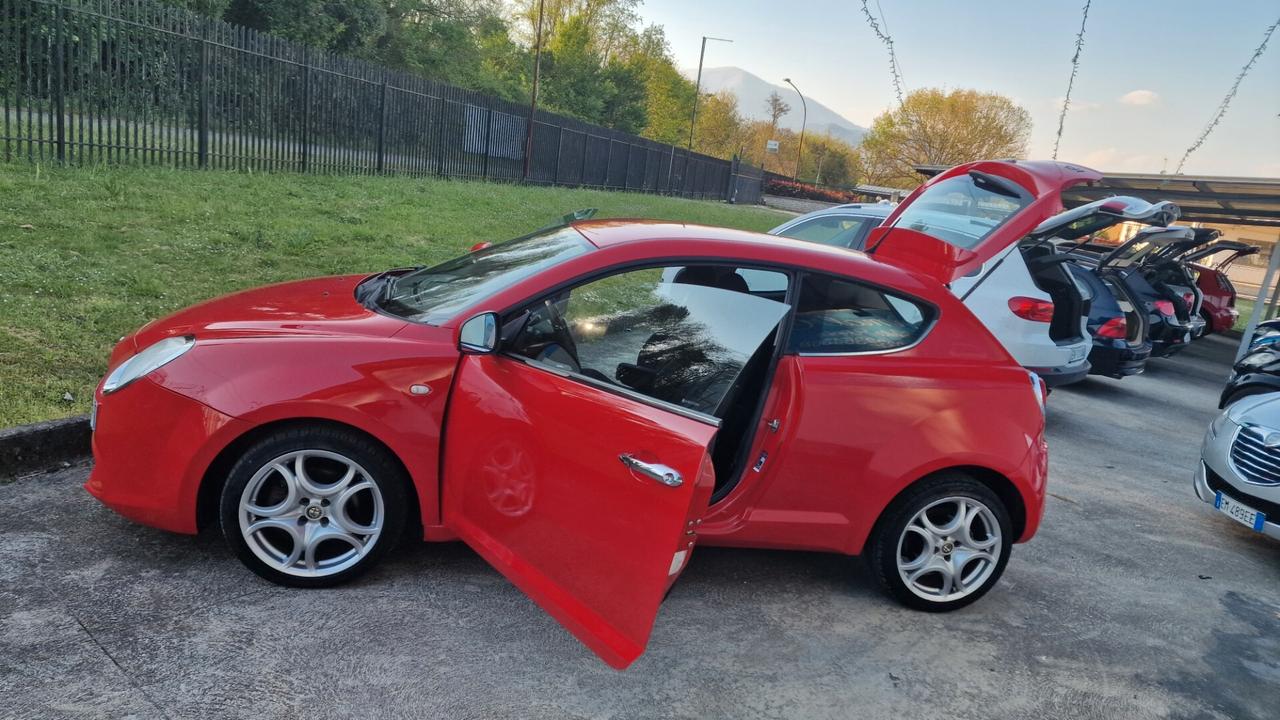 Alfa Romeo MiTo 1.6 JTDm 16V Distinctive Sport Pack