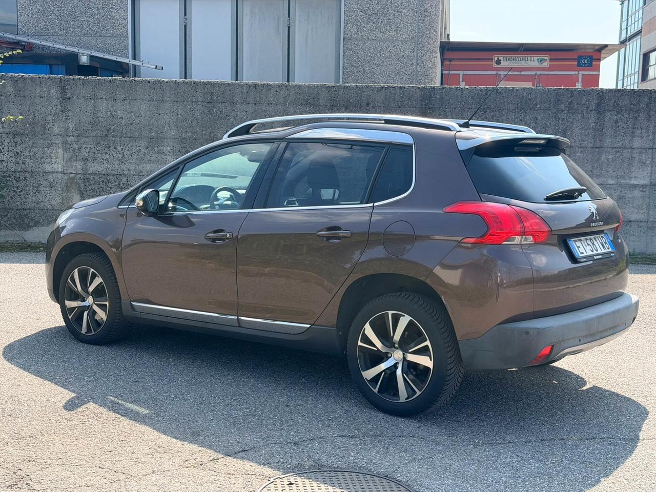 Peugeot 2008 1.6 e-HDi 115 CV Allure Euro 5b - 2014 - 119.000 km