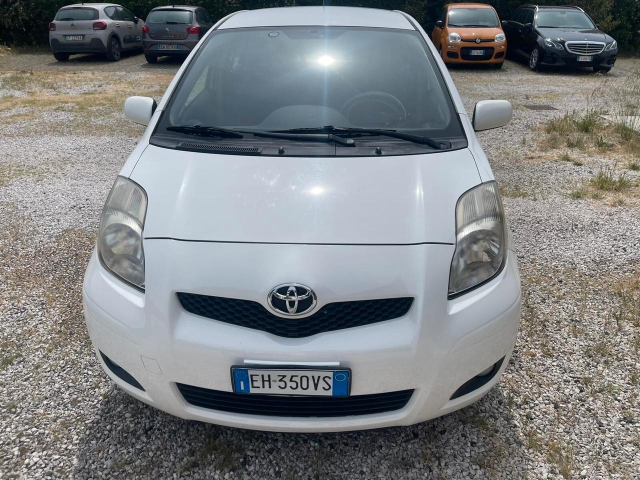 Toyota Yaris 1.0 5 porte Sol