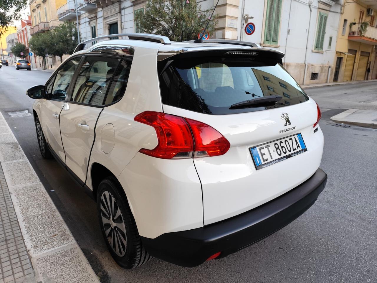 Peugeot 2008 1.6 e-HDi 92CV CAMBIO AUTOMATICO