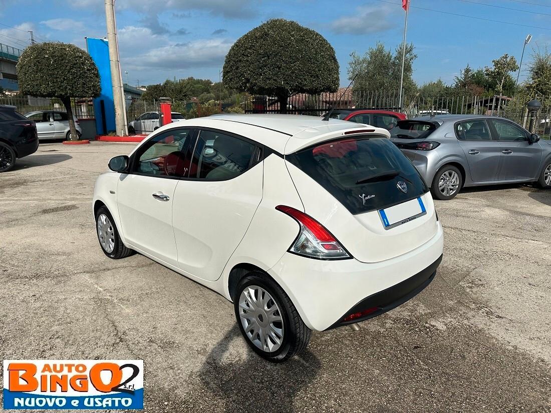 Lancia Ypsilon 1.3 MJT 16V 95 CV 5 porte S&S Silver