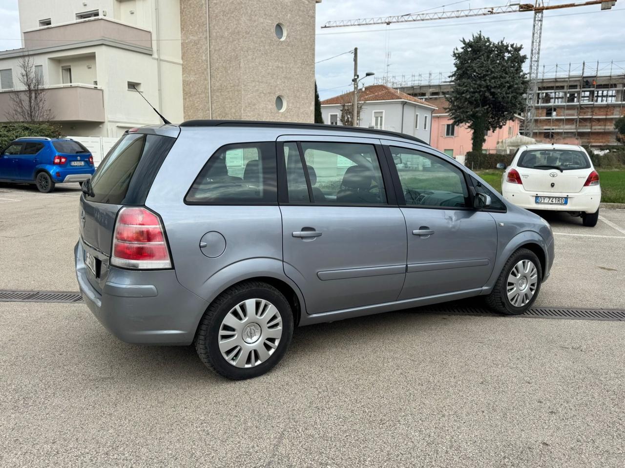 Opel Zafira 1.6 16V ecoM 94CV Cosmo