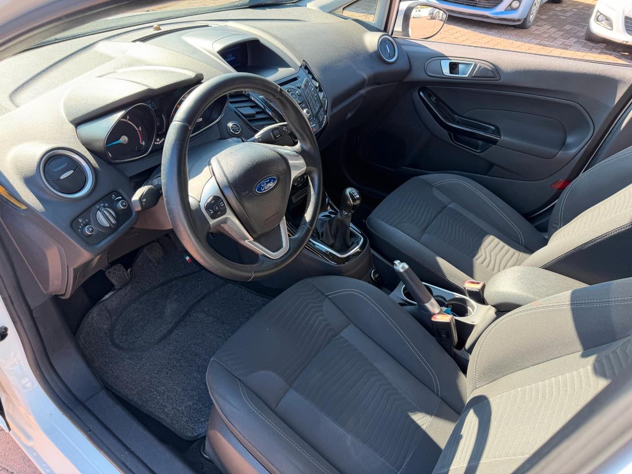 Ford Fiesta 1.5 TDCi 75CV 5 porte Titanium