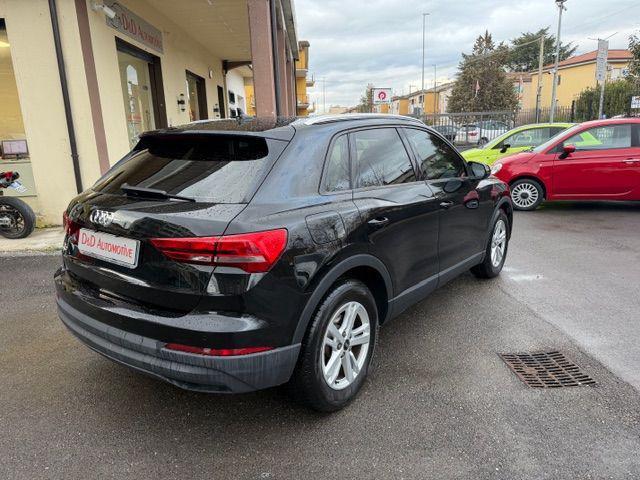 AUDI Q3 35 TDI quattro S tronic Business Advanced