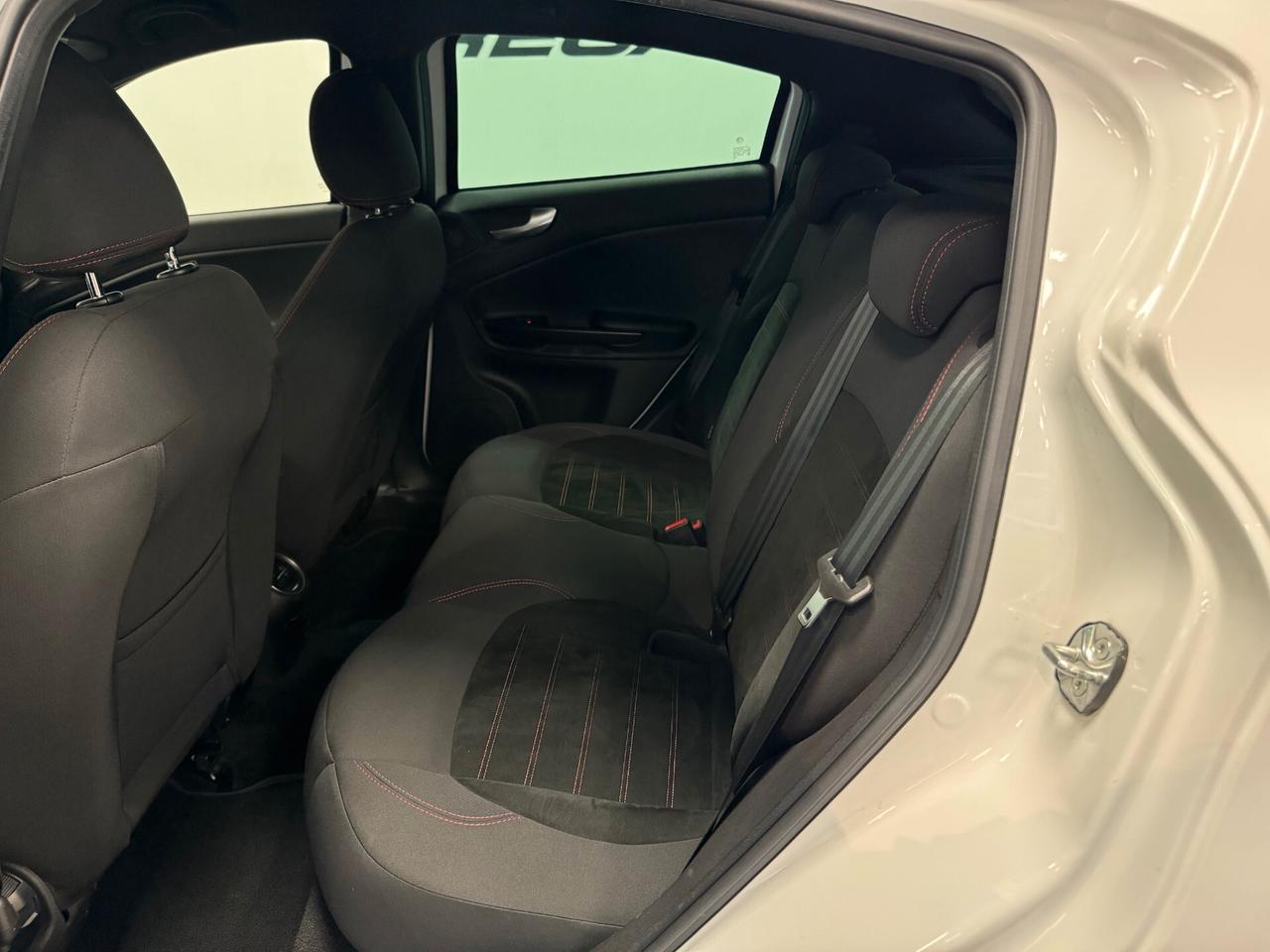 Alfa Romeo Giulietta 1.6 JTDm TCT 120 CV Sport CARBON EDITION