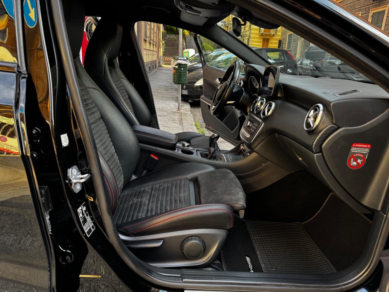 Mercedes-benz A 180d Premium AMG NIGHT EDITION- PERMUTABILE