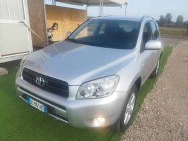 TOYOTA RAV 4 2.2 D-4D 100 KW 136 CV 4WD SOL