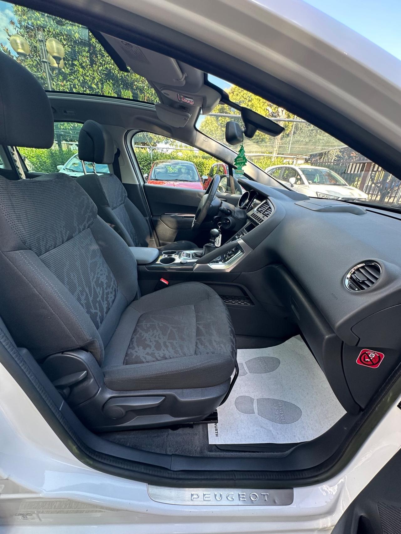 Peugeot 3008 2.0 HDi 150CV Allure