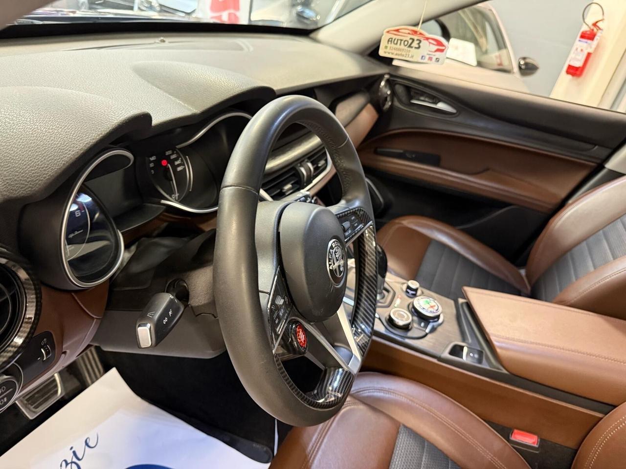 Alfa Romeo Stelvio 2.2 Turbodiesel 180 CV AT8 RWD Executive