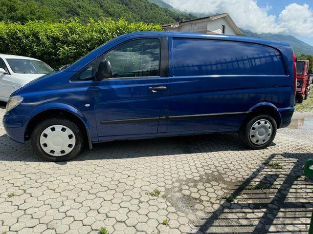 MERCEDES-BENZ VITO 111 CDI