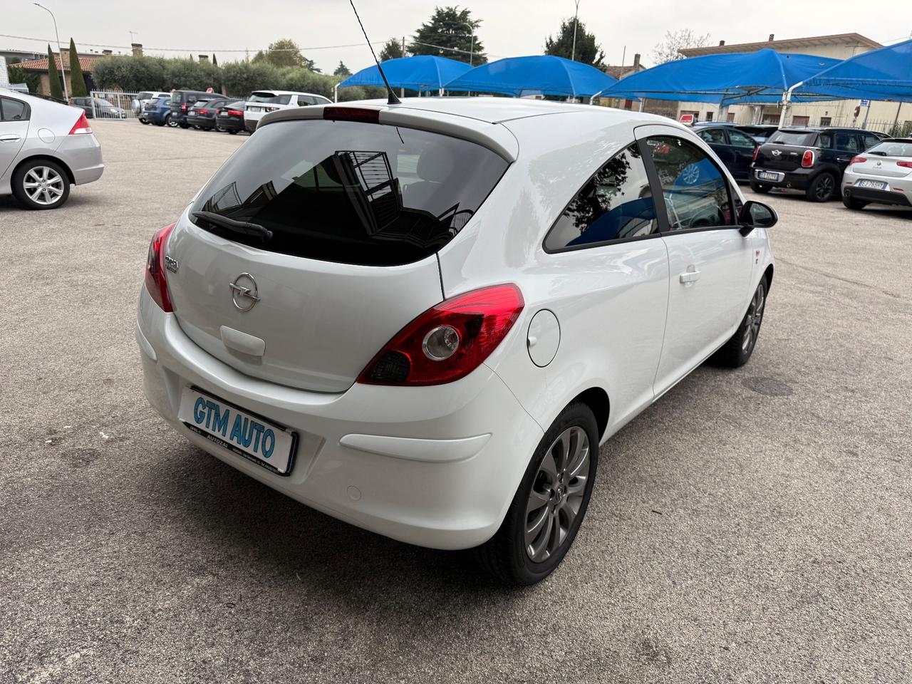 Opel Corsa 1.2 3 porte - 77000KM