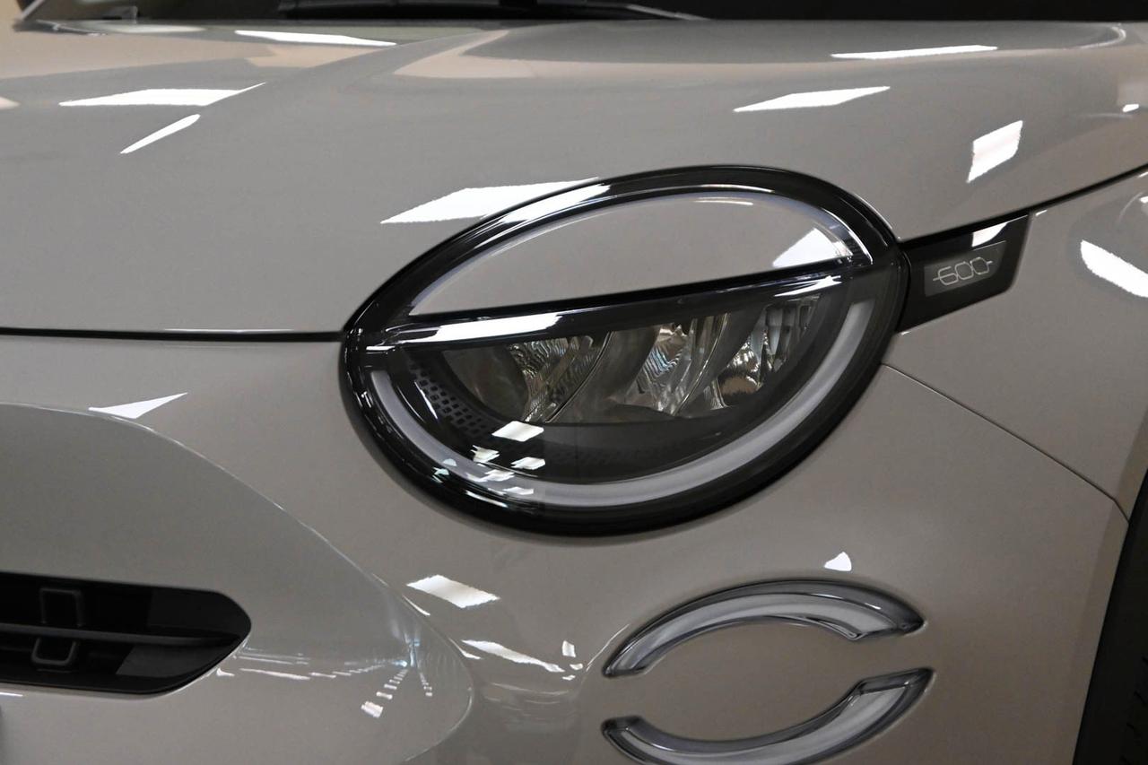 FIAT 600 (2023-->) 600 Hybrid 100 CV DCT MHEV