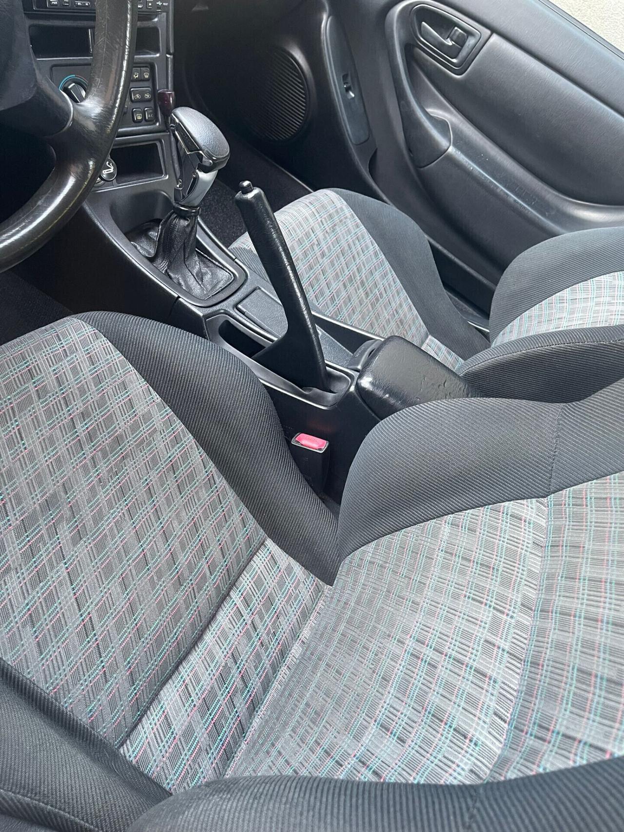 Toyota Celica 1.8i 16V cat Coupé