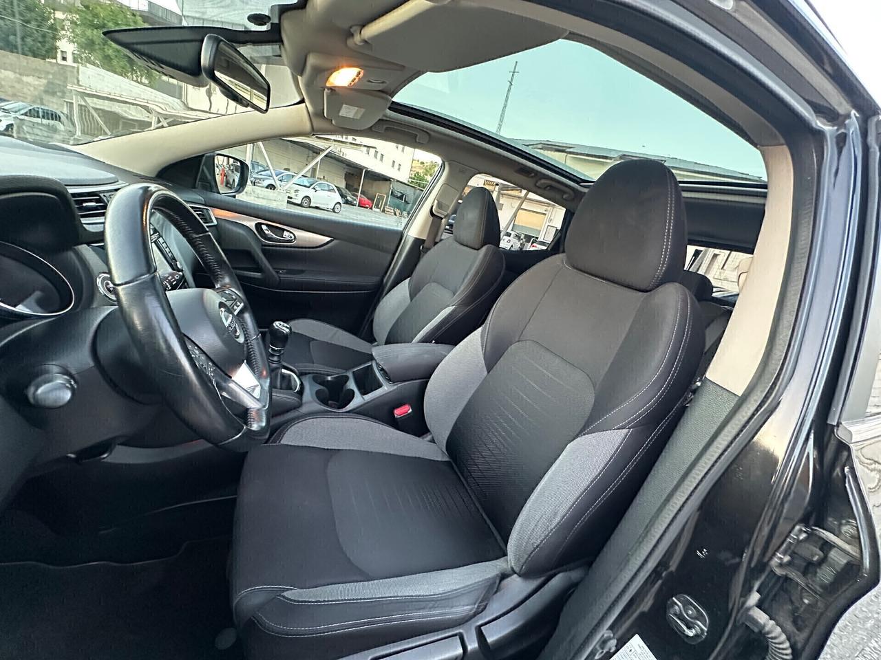 Nissan Qashqai 1.5 dCi N-Connecta