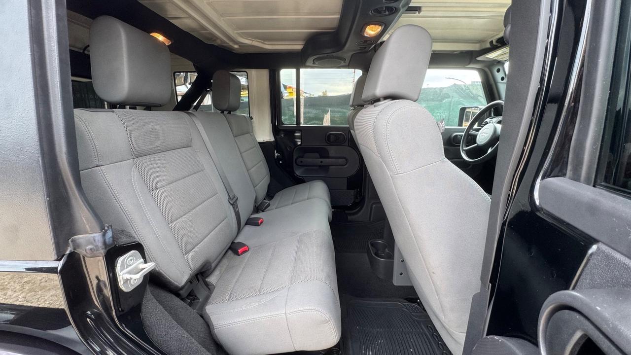 Jeep Wrangler Unlimited 2.8 CRD PASSO LUNGO