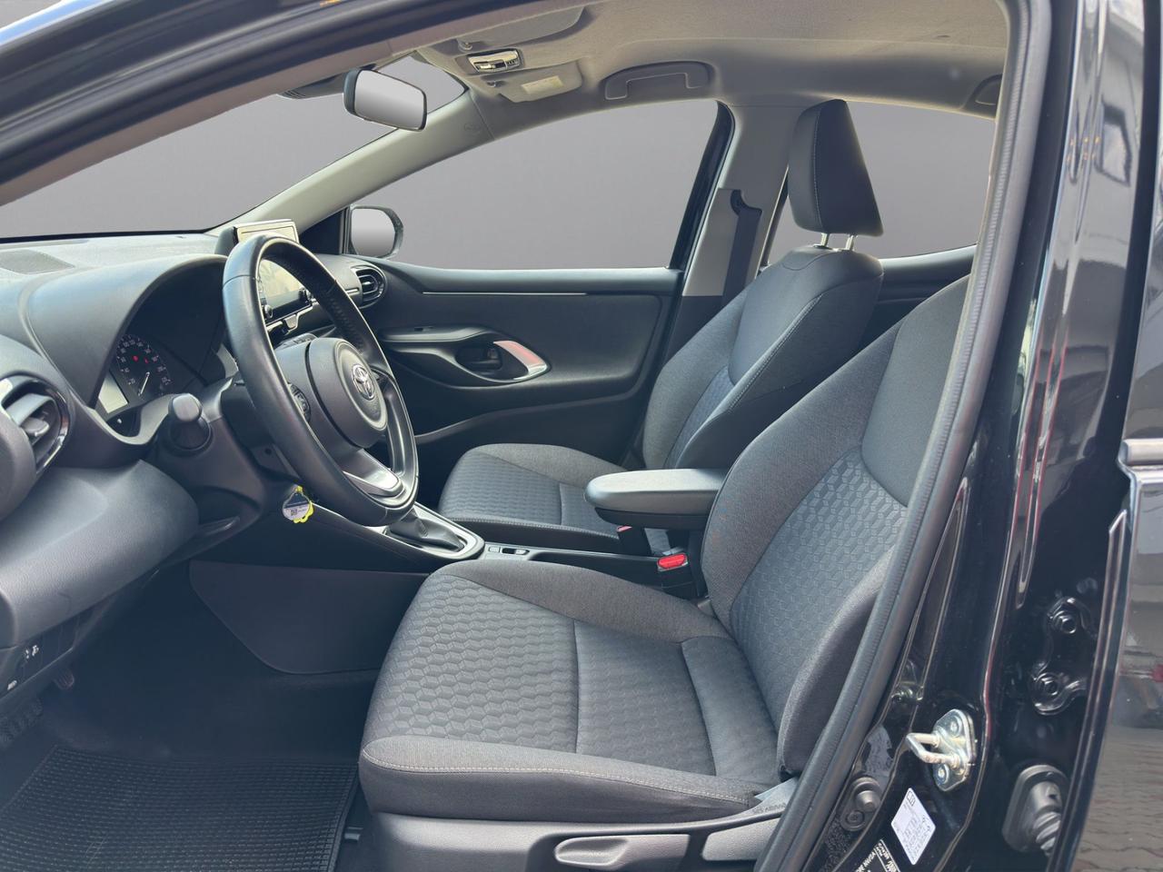 Toyota Yaris 1.5h Active