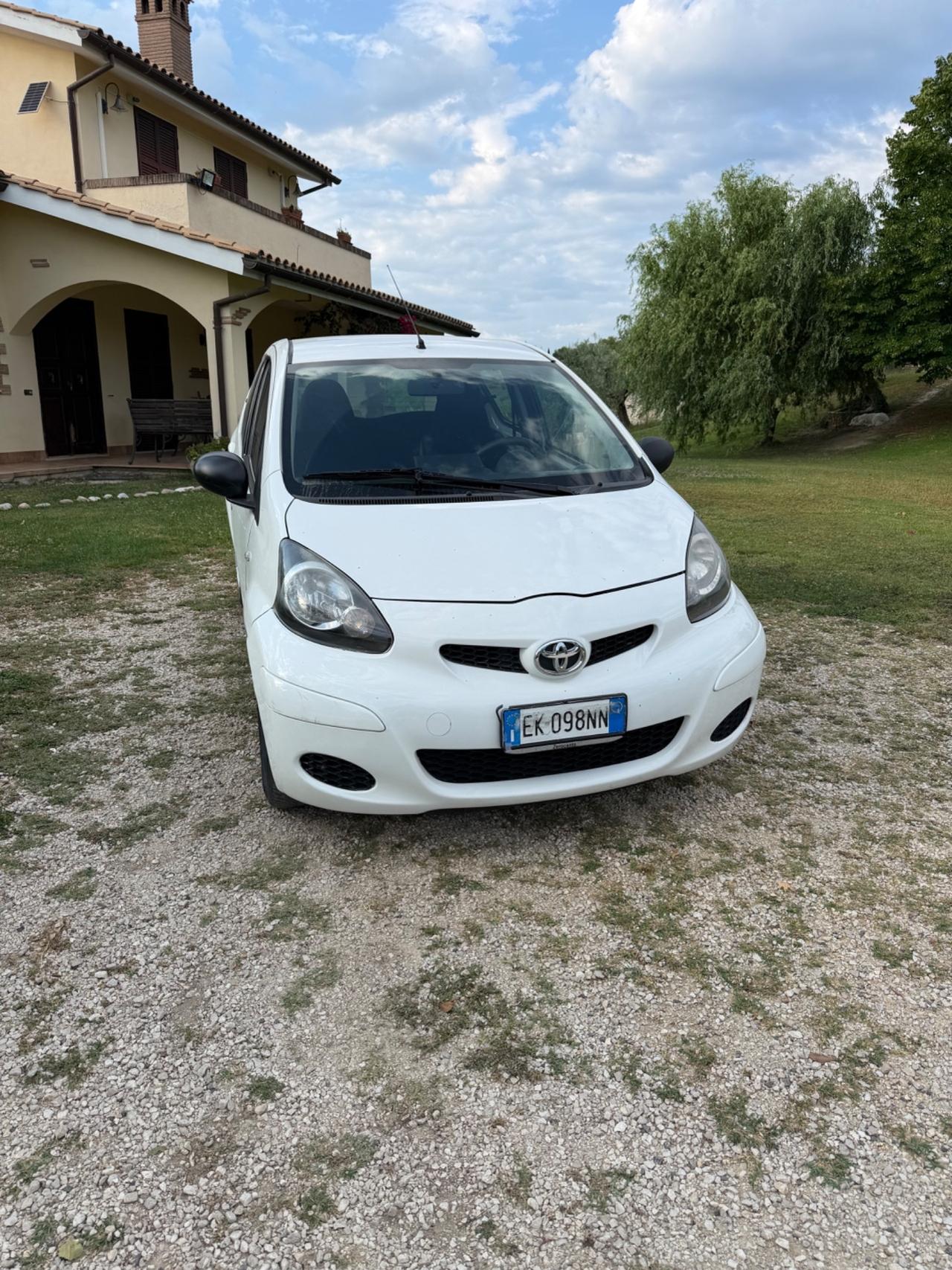 Toyota Aygo 1.0 12V VVT-i 5 porte Lounge Connect