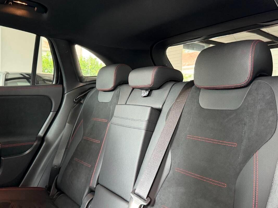 Mercedes-benz GLA 200 d Automatic AMG Line Premium Plus
