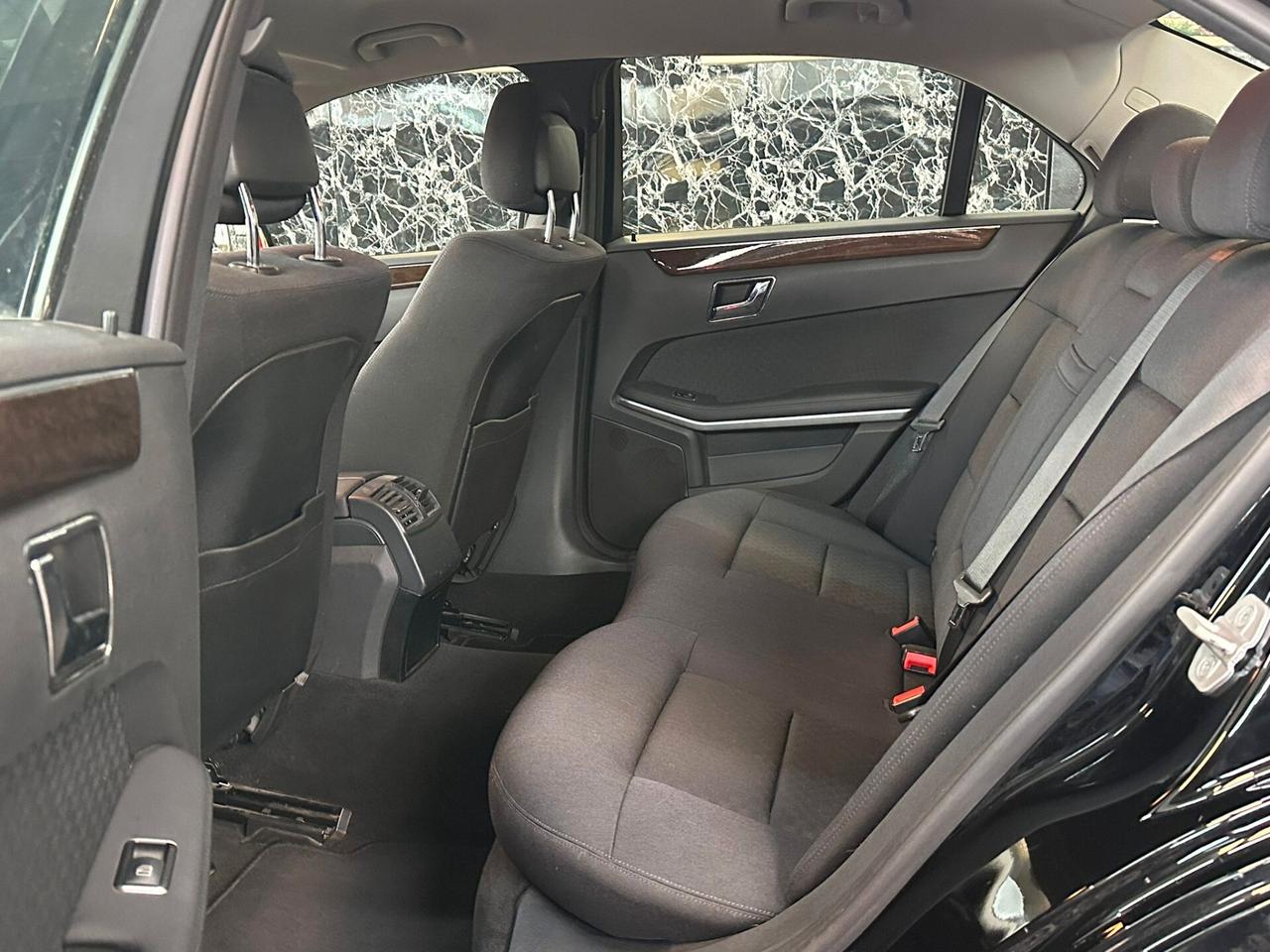 Mercedes-benz E 200 CDI BlueEFFICIENCY Elegance