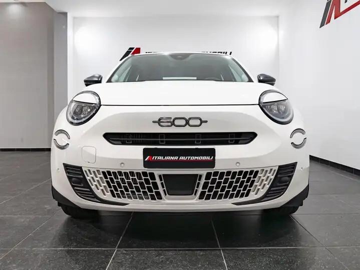 Fiat 600 Hybrid 100 CV DCT MHEV