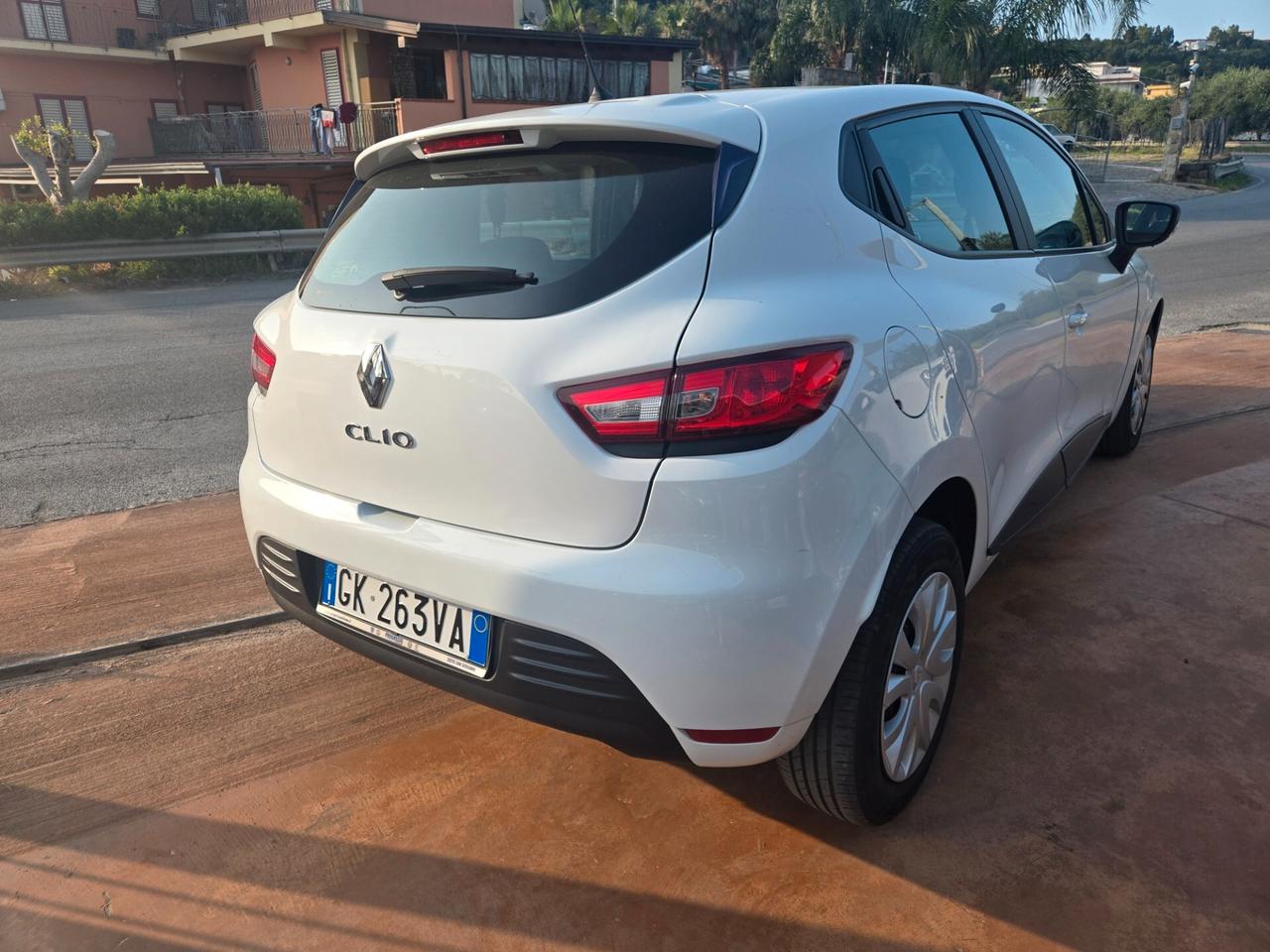 Renault Clio 1.2 75CV 5 porte Intens