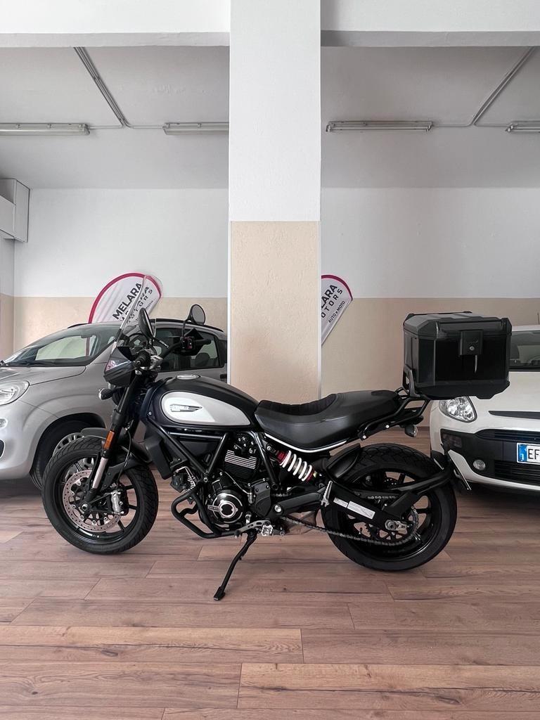 Ducati Scrambler Icon Dark