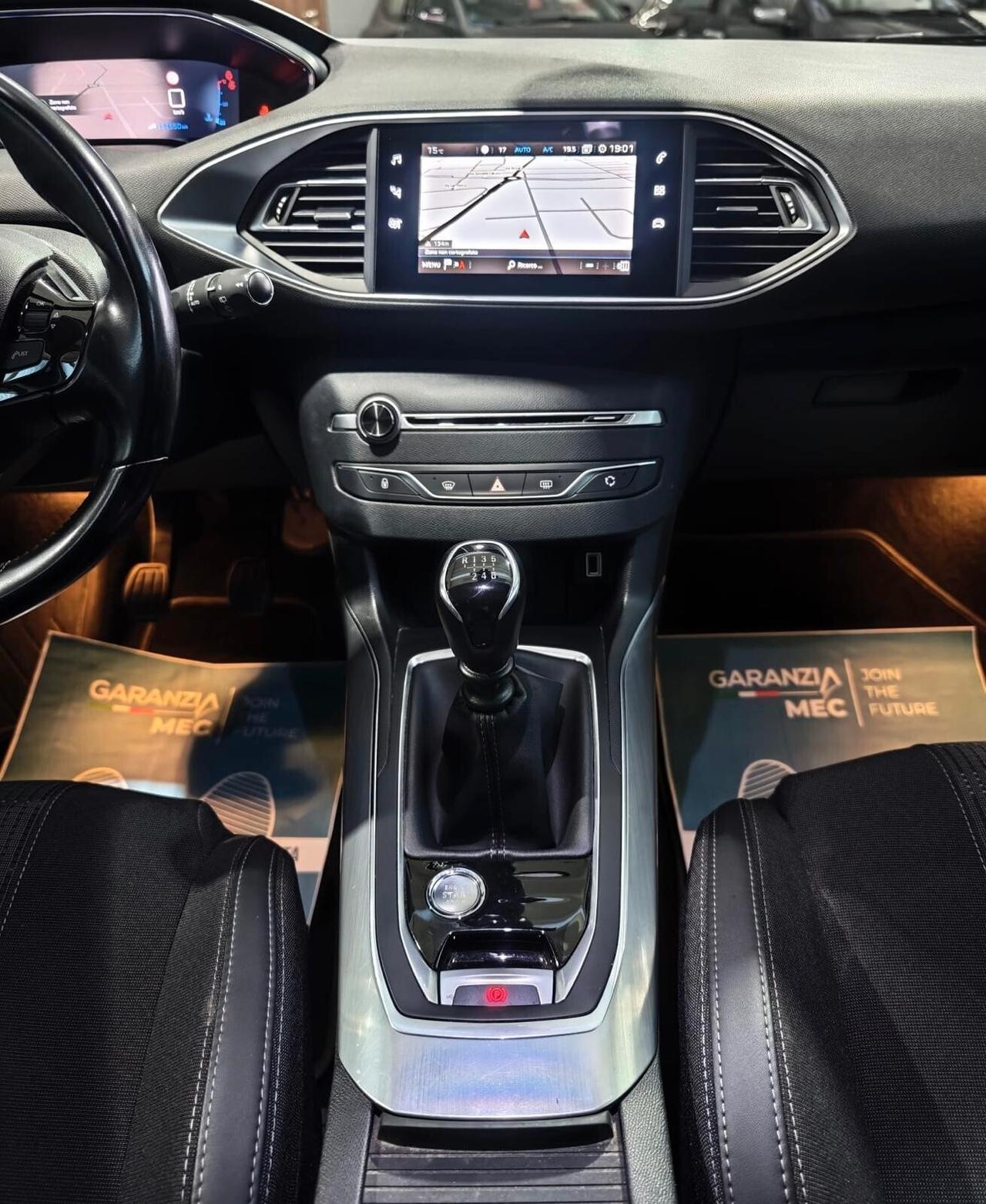 Peugeot 308 IVA ESPOSTA Allure Neopatentati