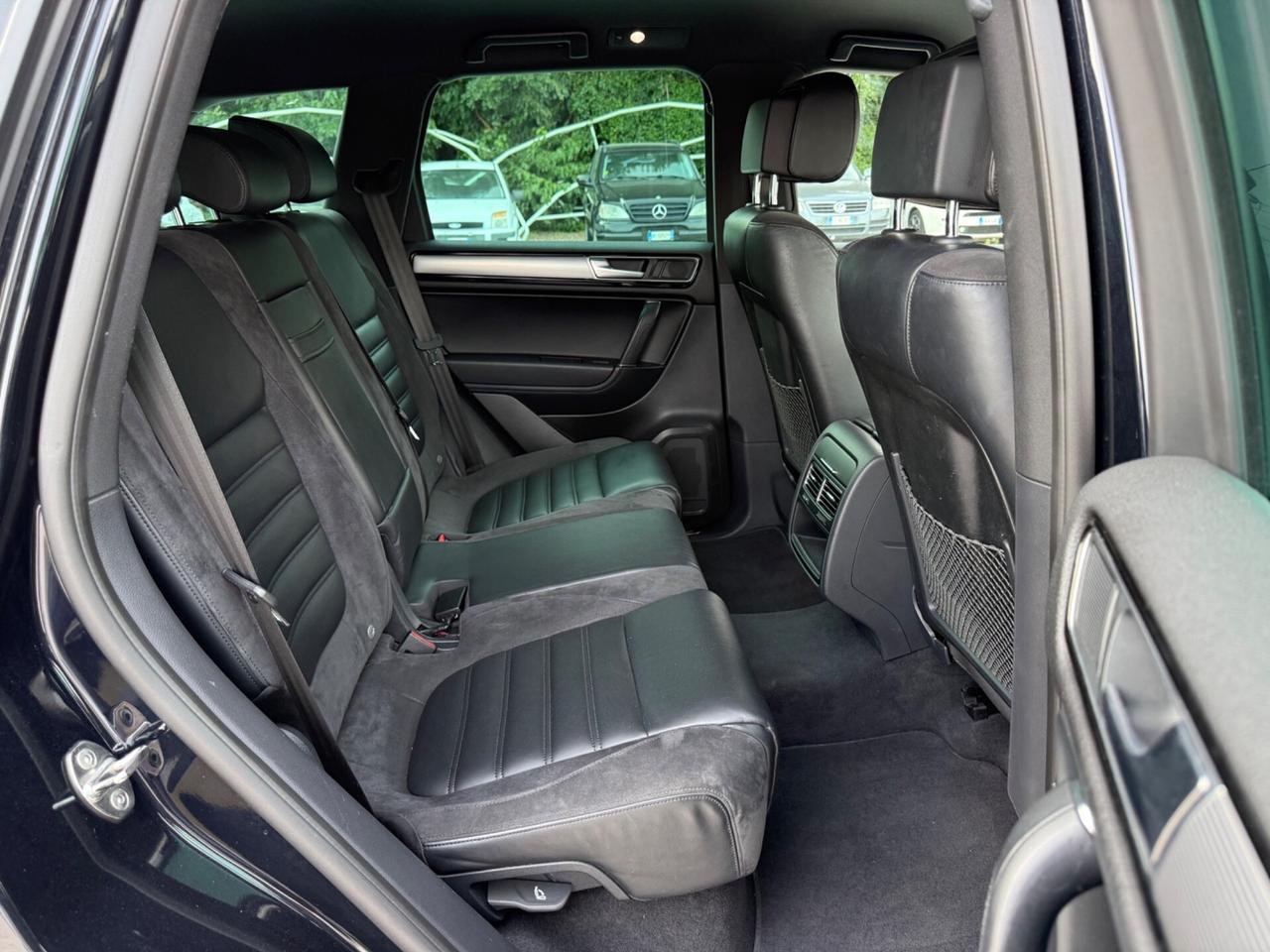 Volkswagen Touareg 3.0 TDI 262 CV R-Line