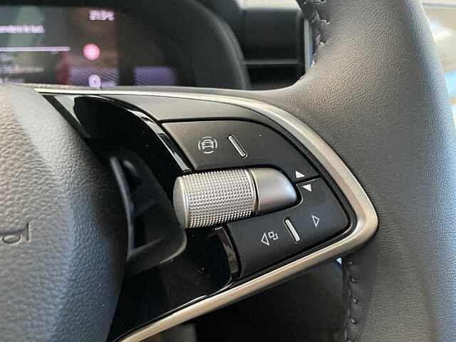 SKODA Kamiq 1.0 TSI Black Dots
