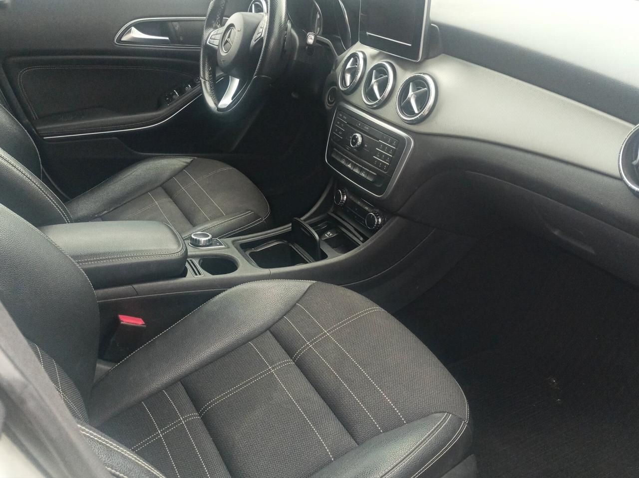 Mercedes-benz CLA 200 d Business
