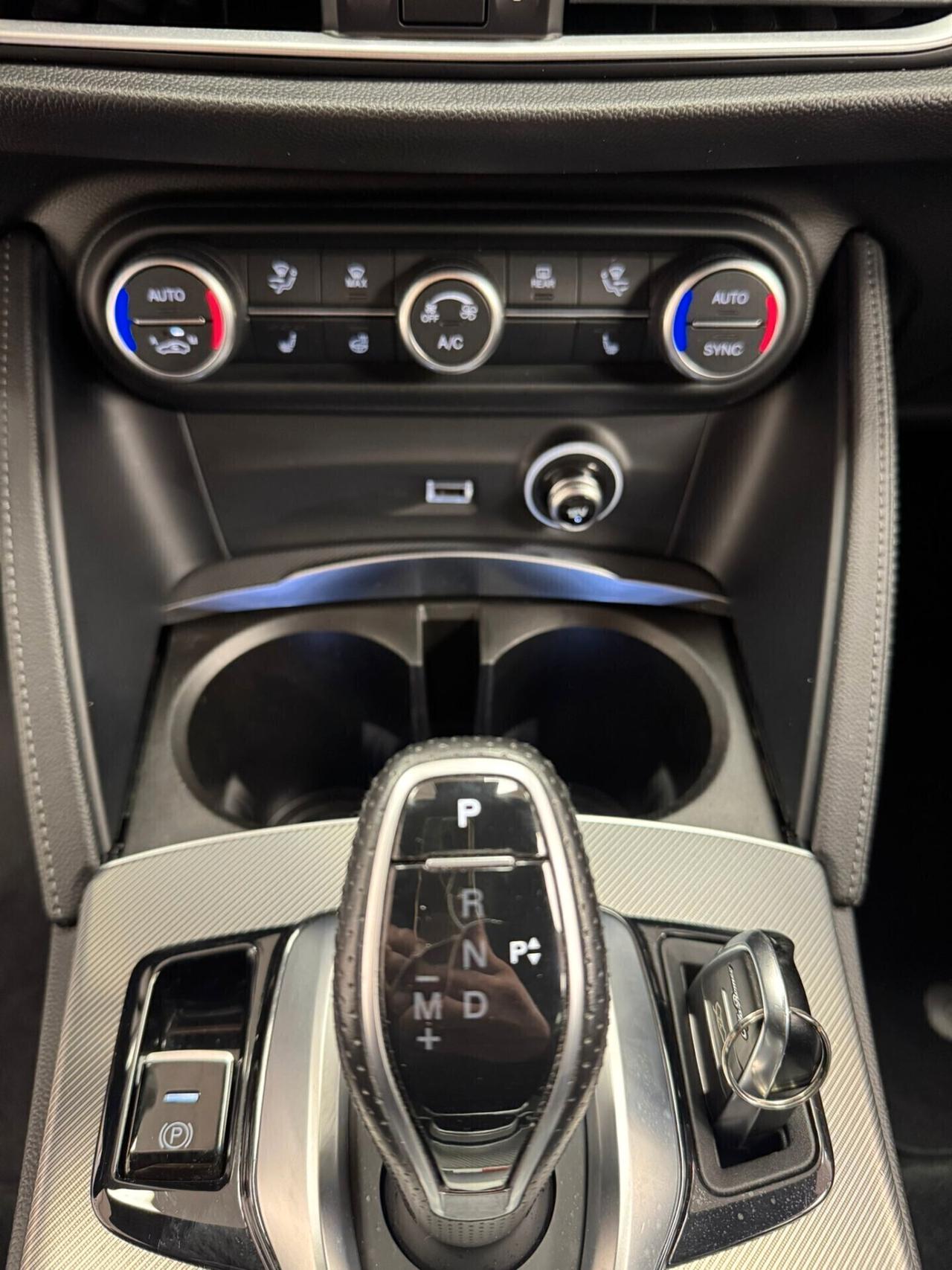 ALFA ROMEO STELVIO 2.2 TURBODIESEL 210 CV AT8 Q4 VELOCE