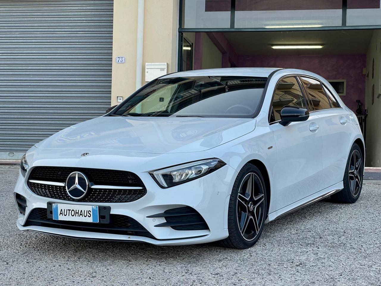 Mercedes-benz A 180 d AMG Premium - FULL