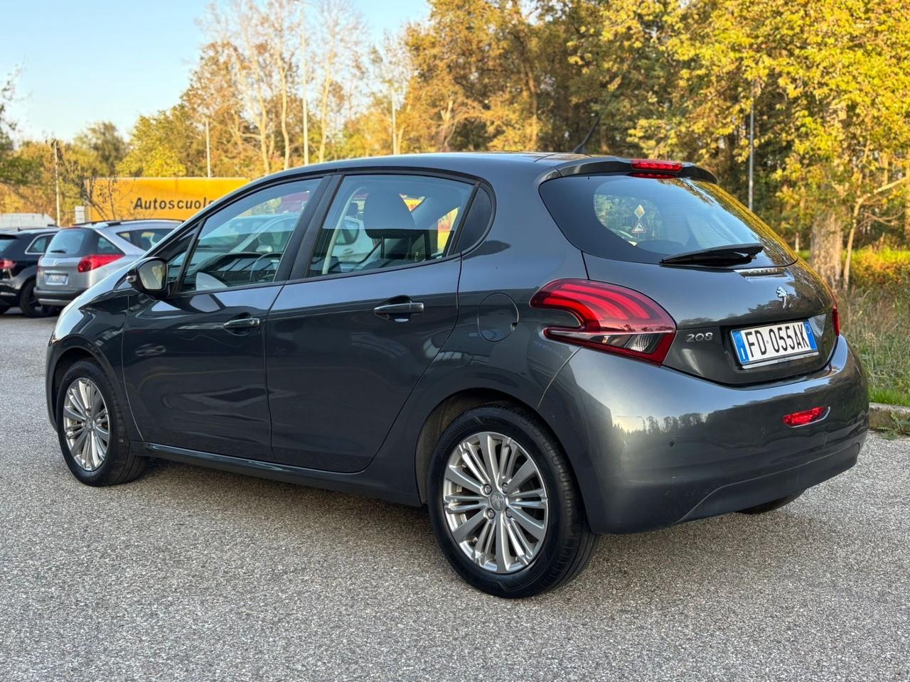 Peugeot 208 PureTech *CARPLAY*NEOPATENTATI*